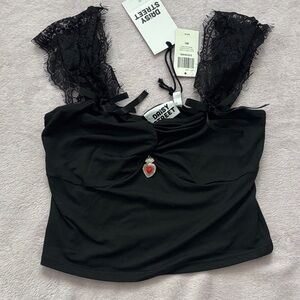Daisy street| Black Lace Sleeve Crop Top